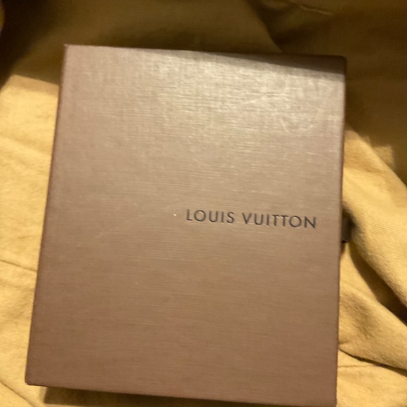 Louis Vuitton Wallet - Picture 9 of 11